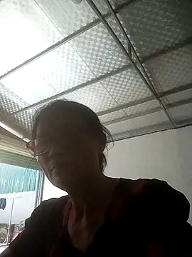 Vieekee online show from 06-18-26, 10:20