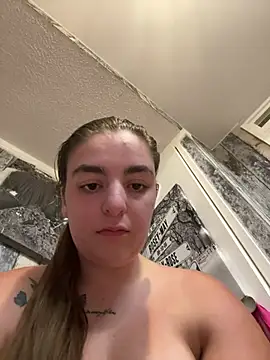 Snapshot of LexiXXoo chatting on 06-30-26, 10:10 LexiXXoo online show from 06-30-26, 10:10