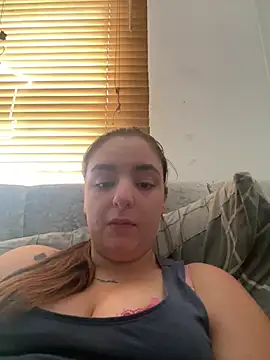 Snapshot of LexiXXoo chatting on 06-11-26, 08:33 LexiXXoo online show from 06-11-26, 08:33