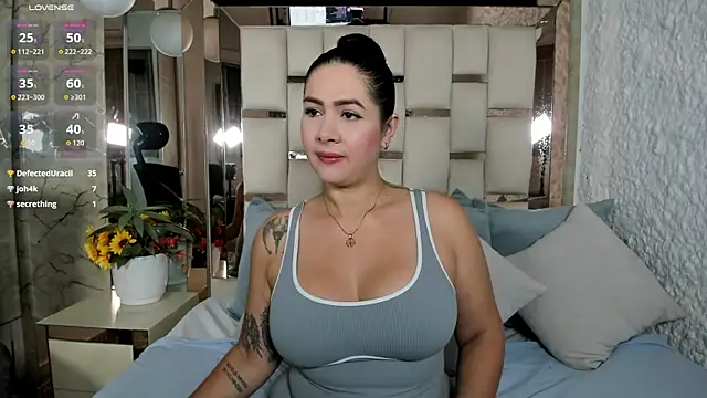 Snapshot of stefanyruizz chatting on 05-24-26, 01:55 stefanyruizz online show from 05-24-26, 01:55
