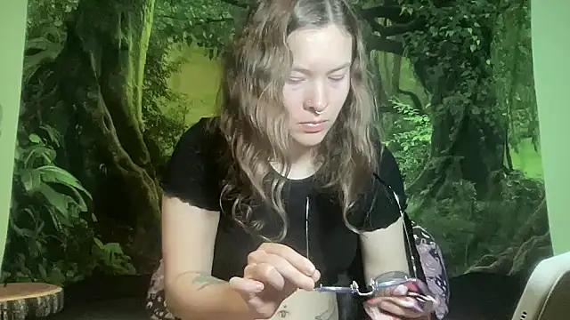 Snapshot of mo0ngoddess chatting on 02-26-26, 03:50 mo0ngoddess online show from 02-26-26, 03:50