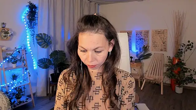 Snapshot of TrasyMorris chatting on 05-28-26, 02:45 TrasyMorris online show from 05-28-26, 02:45
