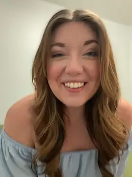 Snapshot of libbylaguna chatting on 06-17-26, 03:06 libbylaguna online show from 06-17-26, 03:06