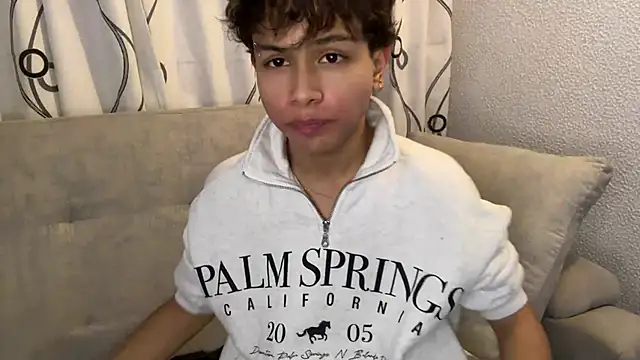 Snapshot of DanteSaint chatting on 06-23-26, 04:10 DanteSaint online show from 06-23-26, 04:10