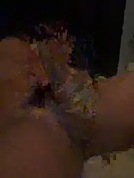 Snapshot of bbx4_ chatting on 06-07-26, 12:16 bbx4 online show from 06-07-26, 12:16