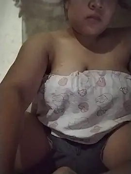 Snapshot of lybaby11 chatting on 05-19-26, 03:30 lybaby11 online show from 05-19-26, 03:30