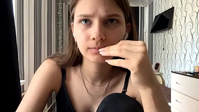 Snapshot of Jensenlove chatting on 05-12-26, 11:38 Jensenlove online show from 05-12-26, 11:38