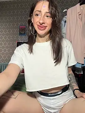 Snapshot of Meow_Mia chatting on 06-22-26, 02:25 Meow Mia online show from 06-22-26, 02:25