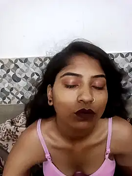 Snapshot of Rani-8788 chatting on 05-25-26, 05:44 Rani-8788 online show from 05-25-26, 05:44