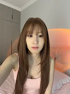 Snapshot of ZhiNan-05 chatting on 07-23-26, 04:03 ZhiNan-05 online show from 07-23-26, 04:03