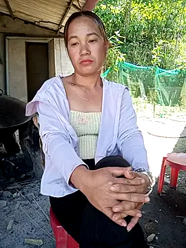 Snapshot of jenene99 chatting on 05-14-26, 06:32 jenene99 online show from 05-14-26, 06:32