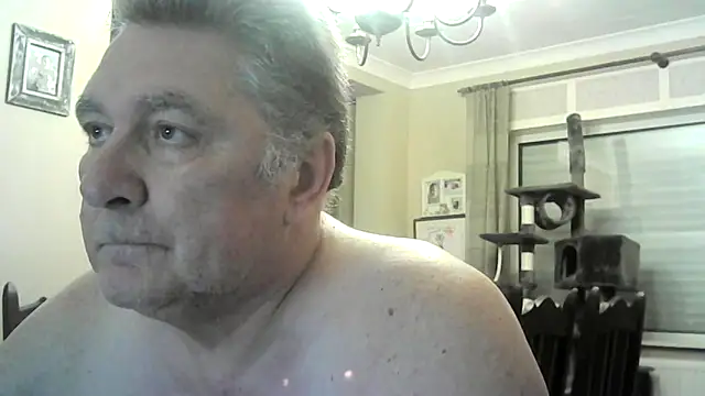 Snapshot of edje59a chatting on 02-19-26, 07:38 edje59a online show from 02-19-26, 07:38