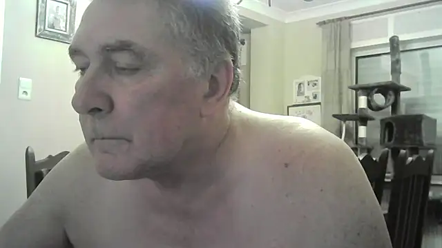 Snapshot of edje59a chatting on 11-28-25, 07:41 edje59a online show from 11-28-25, 07:41