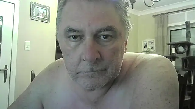 Snapshot of edje59a chatting on 11-21-25, 07:07 edje59a online show from 11-21-25, 07:07