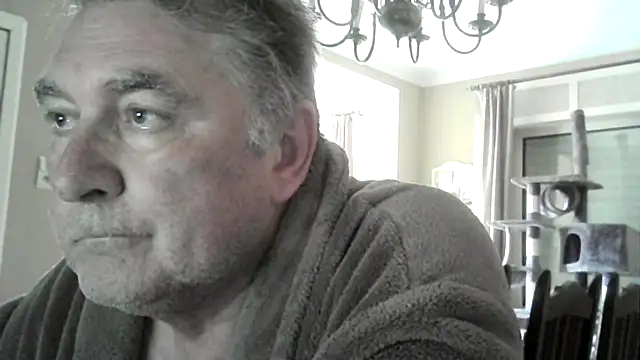 Snapshot of edje59a chatting on 04-23-26, 06:09 edje59a online show from 04-23-26, 06:09