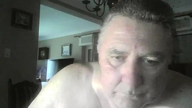 Snapshot of edje59a chatting on 11-14-25, 07:56 edje59a online show from 11-14-25, 07:56