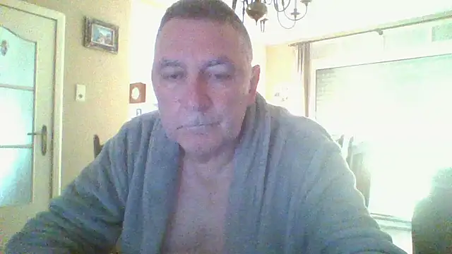 Snapshot of edje59a chatting on 03-04-25, 07:08 edje59a online show from 03-04-25, 07:08