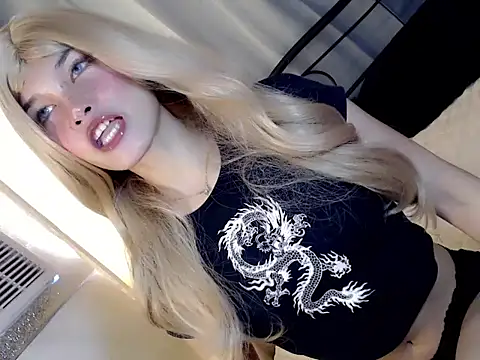 Lily holly online show from 06-04-26, 12:15