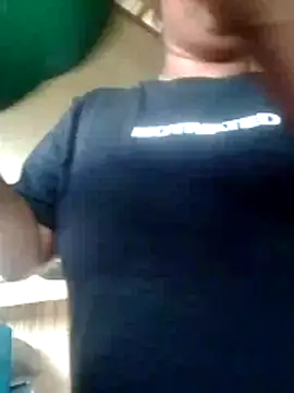 Snapshot of Rishwana77 chatting on 06-07-26, 11:15 Rishwana77 online show from 06-07-26, 11:15