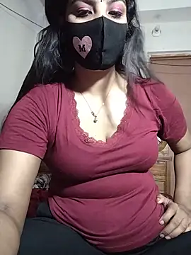 Snapshot of Lok_Me chatting on 05-19-26, 08:16 Lok Me online show from 05-19-26, 08:16