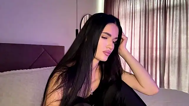 Snapshot of KarieEgge chatting on 07-12-26, 01:12 KarieEgge online show from 07-12-26, 01:12