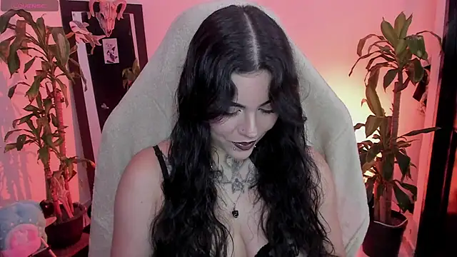 MissCharlottte 18 online show from 05-30-26, 04:08
