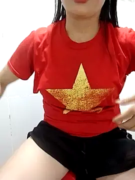 Snapshot of Nana-AsianWet chatting on 06-07-26, 12:32 Nana-AsianWet online show from 06-07-26, 12:32