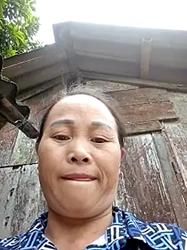 Snapshot of Nana-AsianWet chatting on 05-12-26, 07:38 Nana-AsianWet online show from 05-12-26, 07:38
