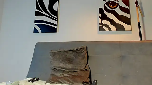 Snapshot of Drake_Wit1 chatting on 06-21-26, 11:49 Drake Wit1 online show from 06-21-26, 11:49