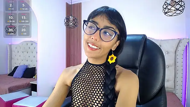 Snapshot of Violett_Gardenn chatting on 05-29-26, 07:53 Violett Gardenn online show from 05-29-26, 07:53