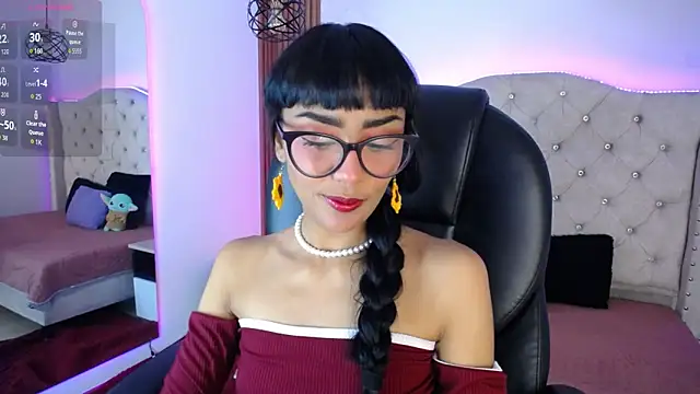 Snapshot of Violett_Gardenn chatting on 05-22-26, 11:08 Violett Gardenn online show from 05-22-26, 11:08