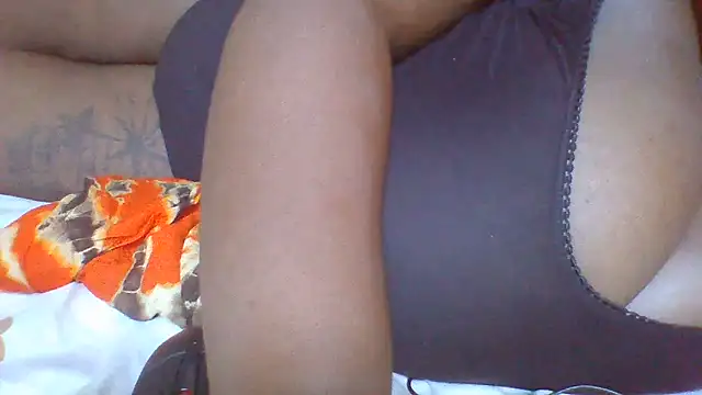 Snapshot of BigChocoTities_ chatting on 05-27-26, 12:23 BigChocoTities online show from 05-27-26, 12:23