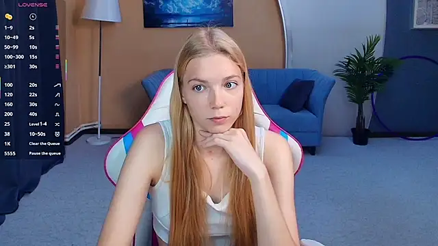Snapshot of lightshynes chatting on 06-10-26, 07:09 lightshynes online show from 06-10-26, 07:09