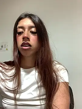SarahFox- online show from 05-21-26, 08:39