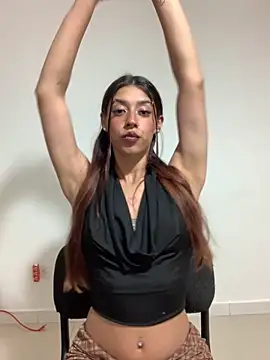 SarahFox- online show from 05-22-26, 08:18