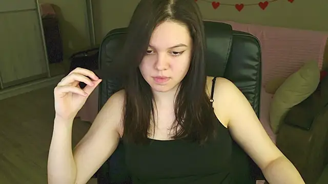 Snapshot of DelarySong chatting on 05-22-26, 07:12 DelarySong online show from 05-22-26, 07:12