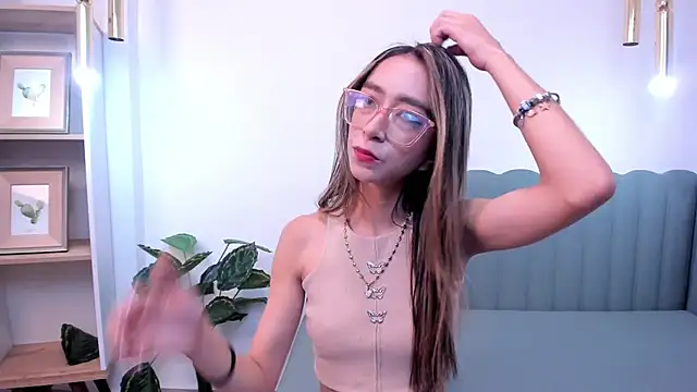 Snapshot of HannaCarttier_ chatting on 06-27-26, 12:22 HannaCarttier online show from 06-27-26, 12:22