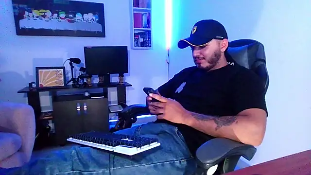 Snapshot of Thiago_420 chatting on 05-15-26, 10:52 Thiago 420 online show from 05-15-26, 10:52