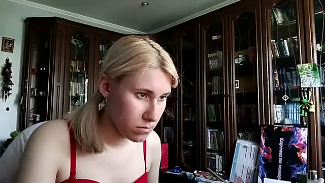 Snapshot of lolkabiolka chatting on 05-16-26, 10:36 lolkabiolka online show from 05-16-26, 10:36