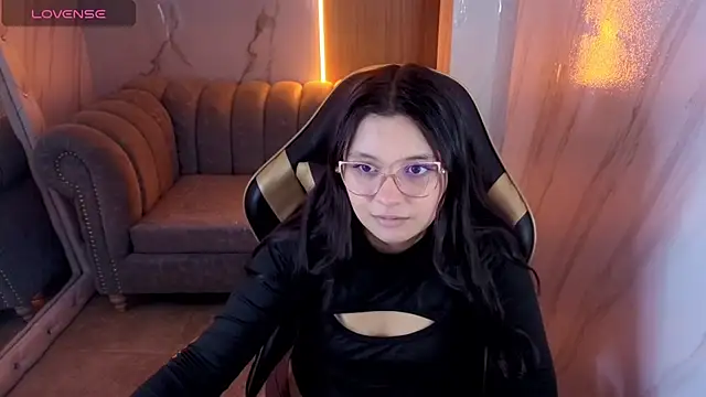 Snapshot of HoneyDoll_tf chatting on 07-01-26, 01:11 HoneyDoll tf online show from 07-01-26, 01:11