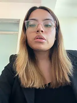 Snapshot of BabyCinnamon1 chatting on 05-29-26, 05:52 BabyCinnamon1 online show from 05-29-26, 05:52