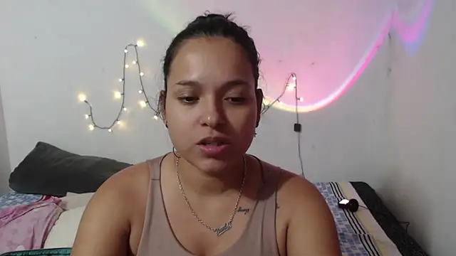Snapshot of Adaraa_garcia03 chatting on 06-05-26, 03:07 Adaraa garcia03 online show from 06-05-26, 03:07