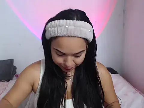 Snapshot of Adaraa_garcia03 chatting on 05-29-26, 02:34 Adaraa garcia03 online show from 05-29-26, 02:34