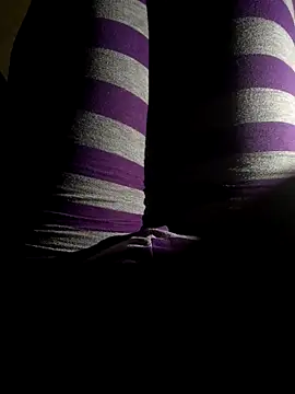Snapshot of Koobra-M chatting on 05-12-26, 03:25 Koobra-M online show from 05-12-26, 03:25