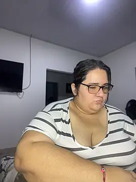 marianacooper1234 online show from 07-11-26, 02:01
