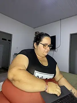 marianacooper1234 online show from 05-24-26, 07:19