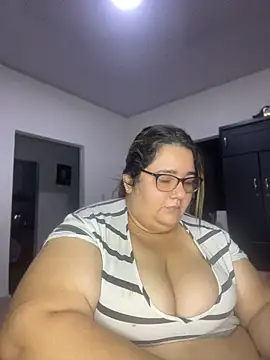 marianacooper1234 online show from 07-09-26, 04:24