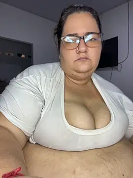 marianacooper1234 online show from 06-12-26, 03:54