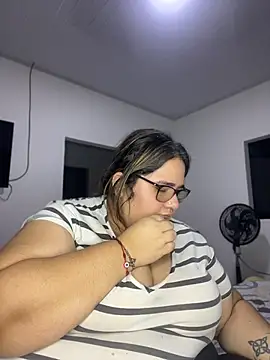 marianacooper1234 online show from 07-12-26, 05:08
