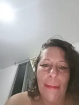 Snapshot of Nikki_milf69 chatting on 05-22-26, 04:43 Nikki milf69 online show from 05-22-26, 04:43